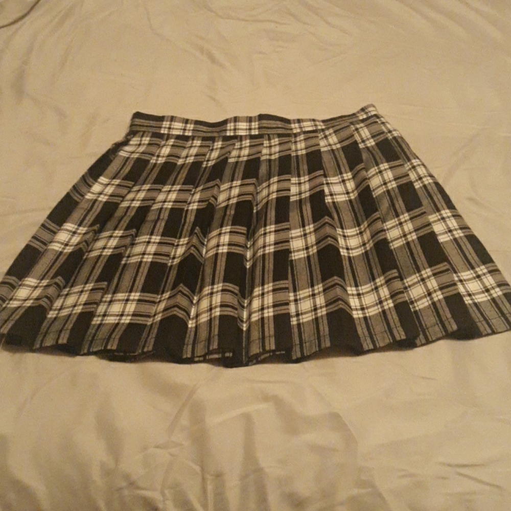 Pleaded Mini Skirt
